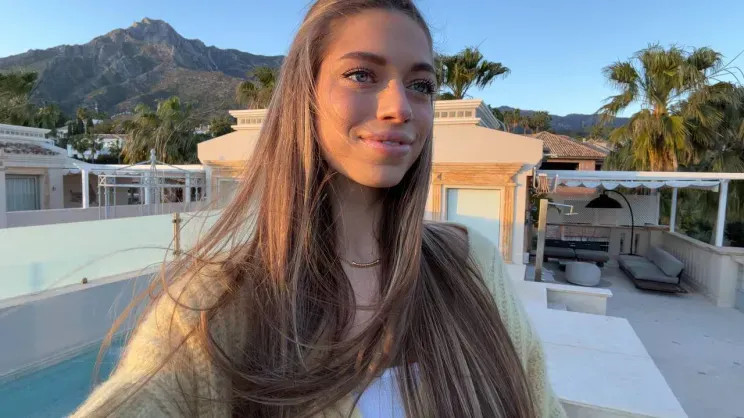 Вера Брежнева с младшей дочерью отдыхает в Португалии Брежнева, БрежневаВера, Киперманом, которая, отдыхает, Португалии, КиперманВера, дочери, БрежневаФото, Меладзе, замуж, продюсера, начали, Константина, слухам, тайно, вышла, 44летняя, спустя, развелась