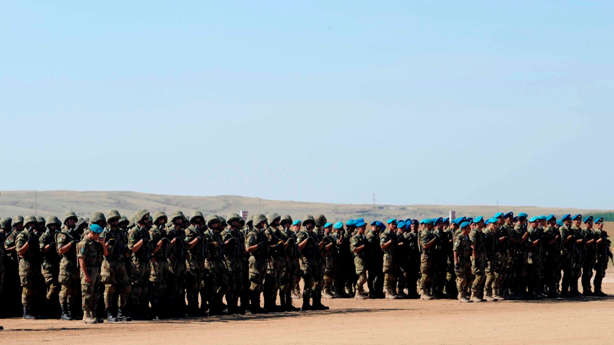 Около 200 военных из Узбекистана прибыли в Таджикистан для участия в учениях