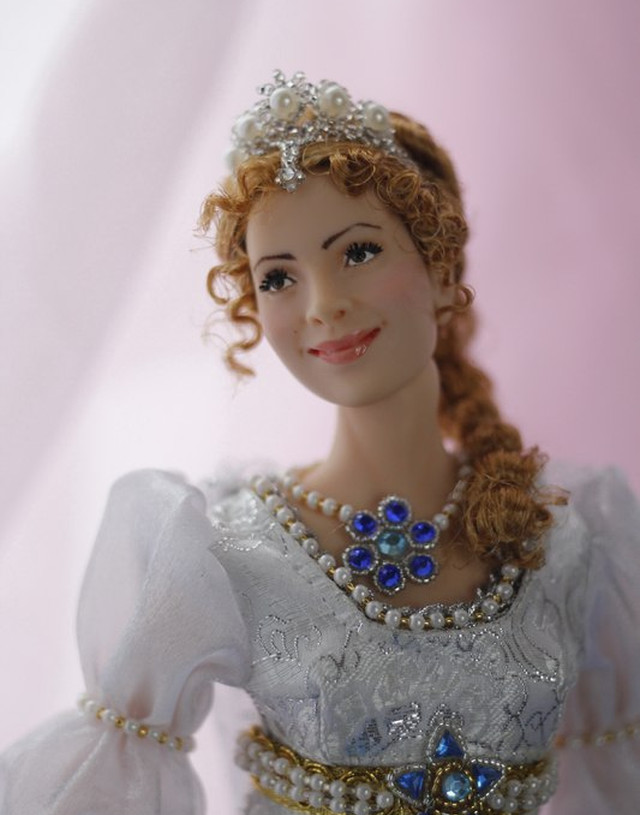 Лариса Исаева: самые красивые куклы в мире