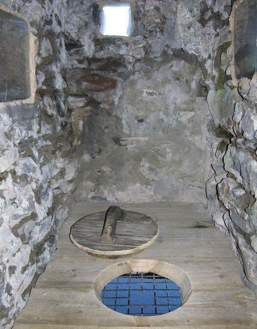 Туалет для графской крепости-14 фото-