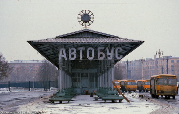 На излёте социализма: Уличные фотографии о жизни советских людей в 1984 году﻿ 