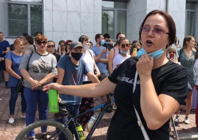 В Хабаровске продолжаются митинги, а пресс-секретарю Сергея Фургала угрожают уголовным делом