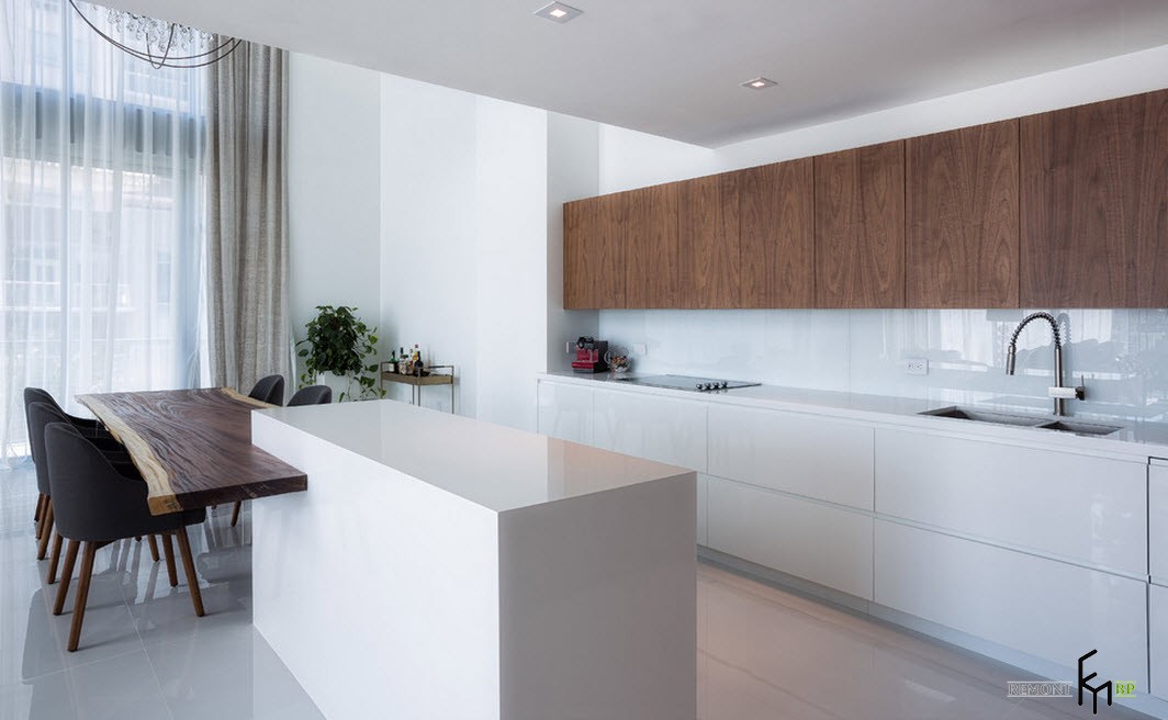  Коричневые навесные шкафы