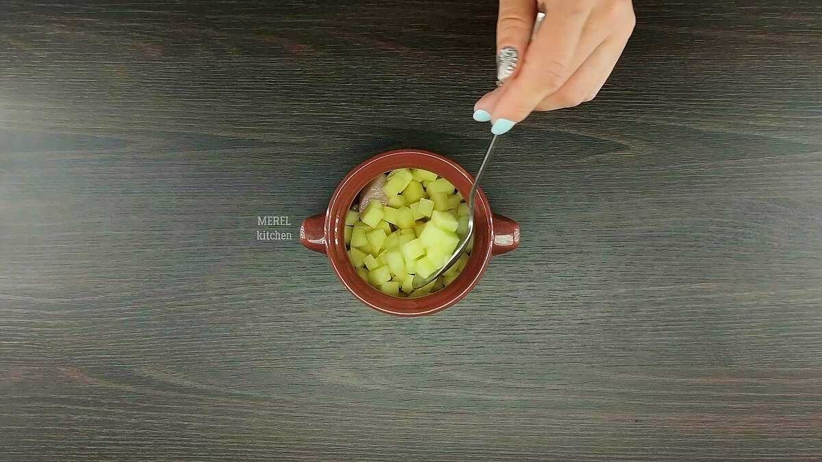  Курица это такой продукт, который сложно испортить, как ни приготовь всегда будет вкусно, хоть пожарить, хоть запечь, сделать шашлык.-3-2