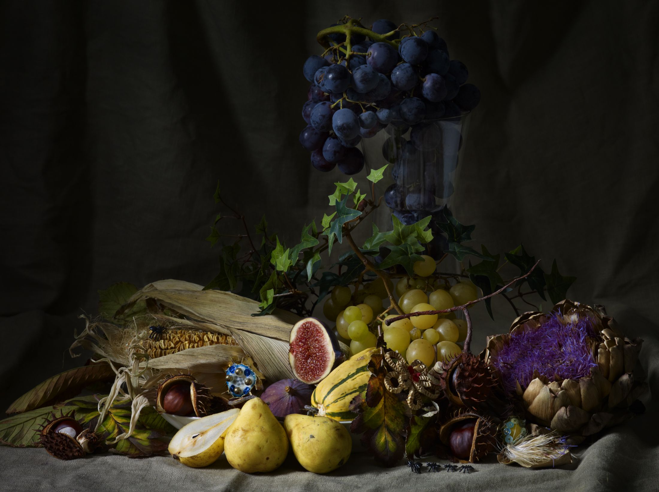 Чувственная роскошь Караваджо, украшенная атрибутами современного абсурда Чувственная роскошь Караваджо, украшенная атрибутами современного абсурда