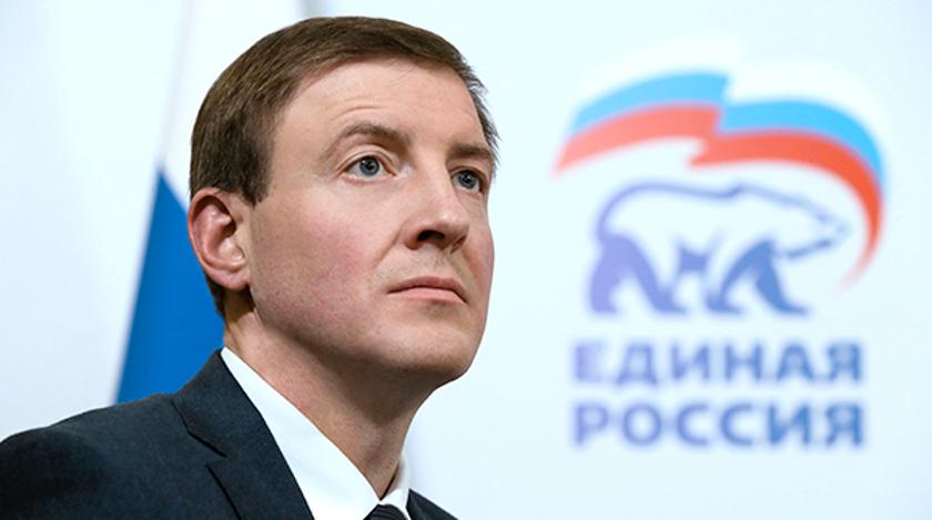 "Единая Россия" обсудит пенсионную форму с населением