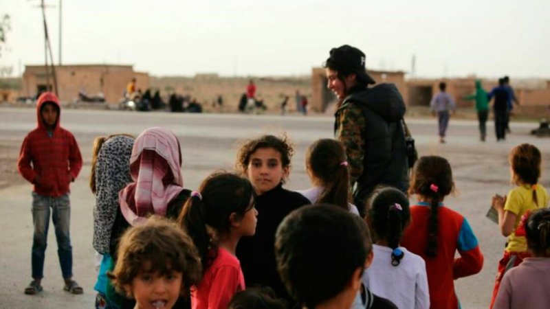 Сирия: сотни мирных жителей погибли при ударах коалиции по Ракке