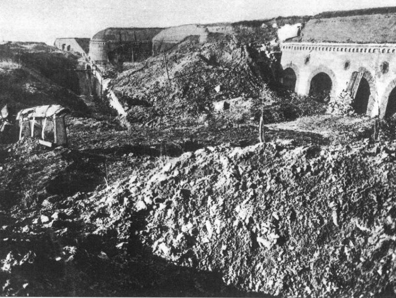 «Чемодан» против убежища «Чемодан» против убежища оружие