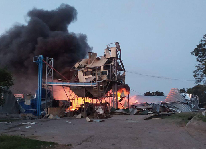 ТАЙНОЕ ОРУЖИЕ РУССКОЙ ПОБЕДЫ: КТО ВЗРЫВАЕТ ЭЛЕВАТОРЫ ВО ФРАНЦИИ геополитика