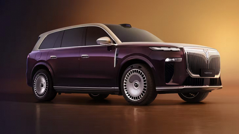 «Китайский Cullinan» от Voyah с запасом хода 1120 км, полным приводом и 516 л.с. может официально приехать в Россию