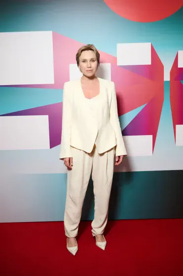 Виктория Исакова, Любовь Аксенова с мужем, Нелли Уварова, Светлана Бондарчук и Максим Матвеев посетили ММКФ-2026 Германика, красную, фильмов, посетили, Павел, дорожку, Премьерные, некоторых, звёзд, кинофестиваляМосковский, международный, пройдёт, кинофестиваль, раскритиковали, апреля, основном, конкурсе, участвуют, наряды, родила