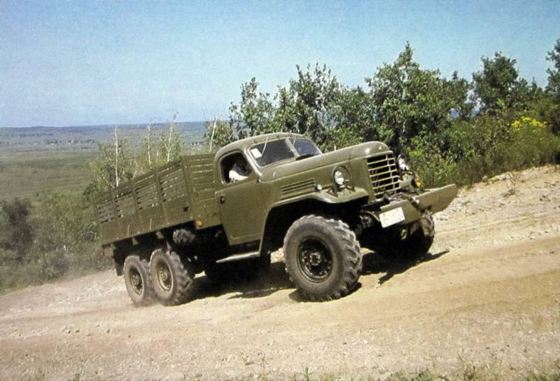ЗИЛ-157: «автомат Калашникова» среди армейских грузовиков ЗИЛ-157: «автомат Калашникова» среди армейских грузовиков оружие
