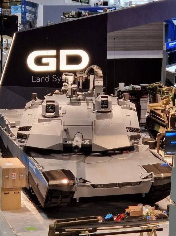 AbramsX: уже и «Абрамсы» с необитаемой башней появились оружие,танки