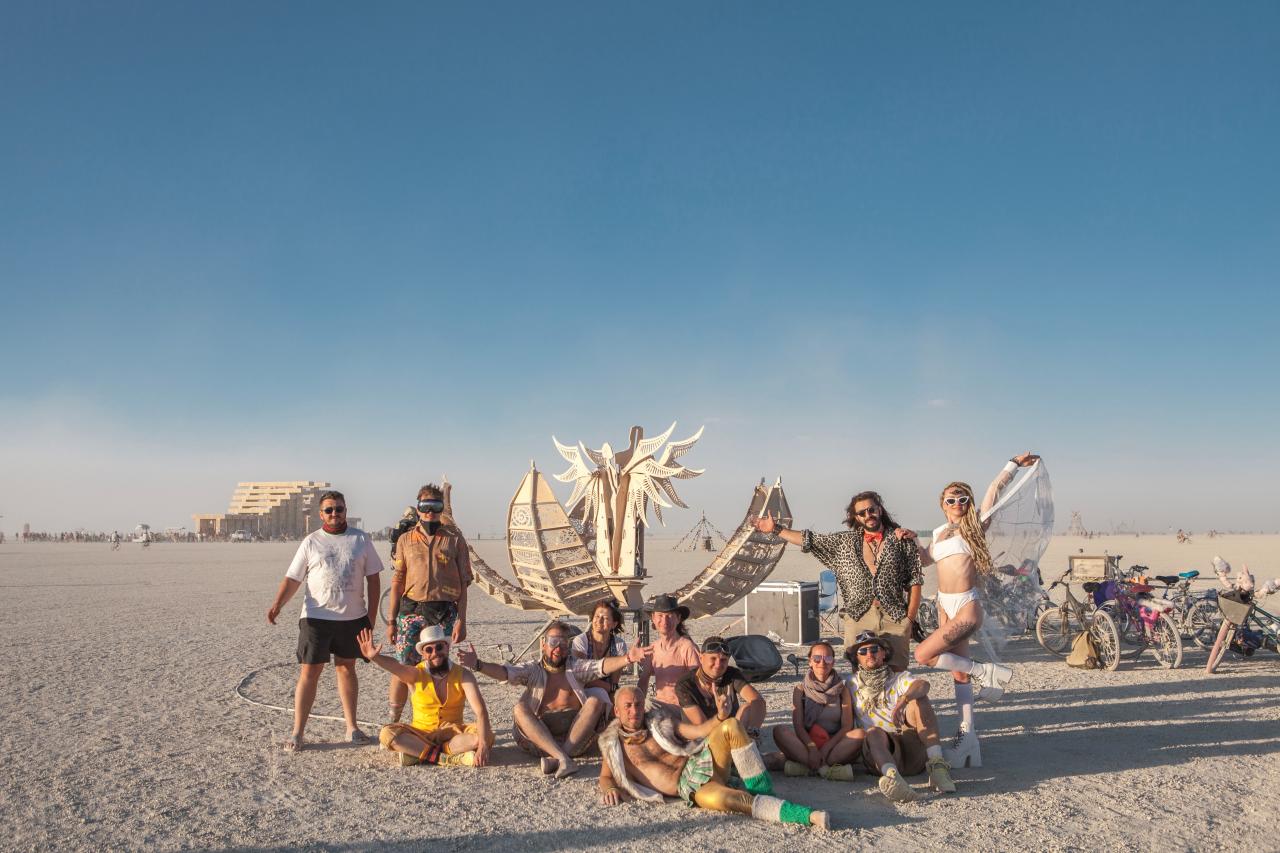 Создание арт-объекта для Burning Man часть, должна, части, нужно, которые, очень, чтобы, оказалось, пустыню, пустыне, времени, поэтому, команды, Поэтому, кокон, просто, который, людей, много, работает