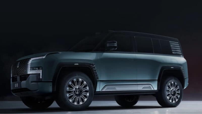 Обнародованы размеры BYD YangWang U8. Он на 502 мм длиннее, чем G-класс
