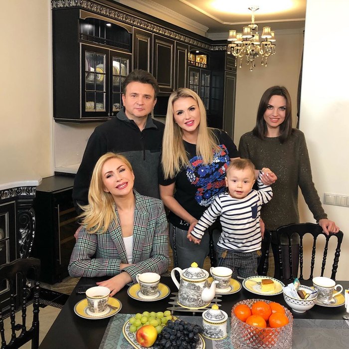 Анна Семенович вспомнила о группе «Блестящие»