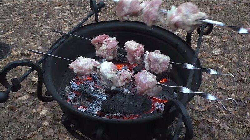 Мангал из автомобильных деталей Мангал из автомобильных деталей