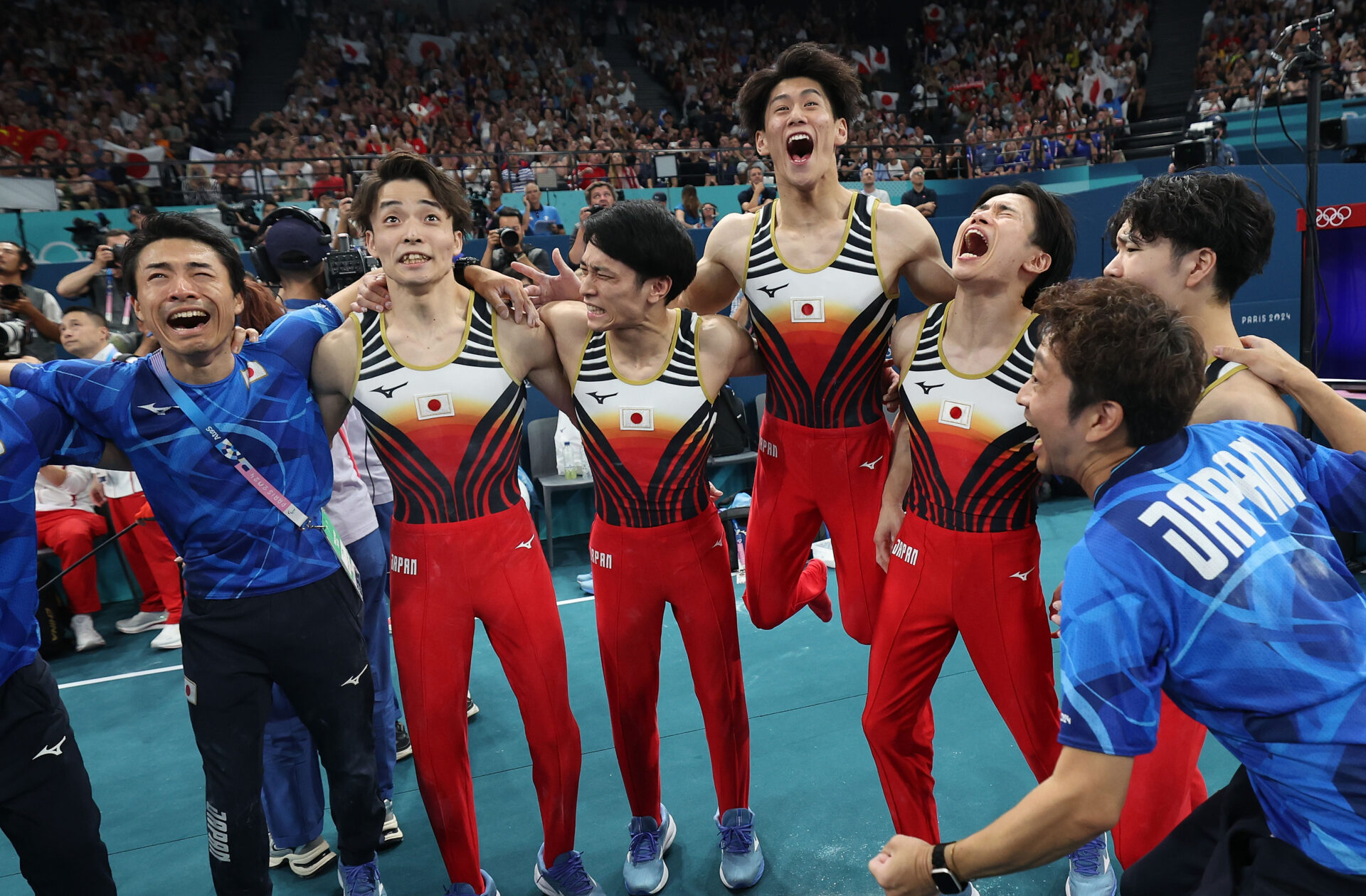 Япония лидирует в медальном зачете Олимпиады
