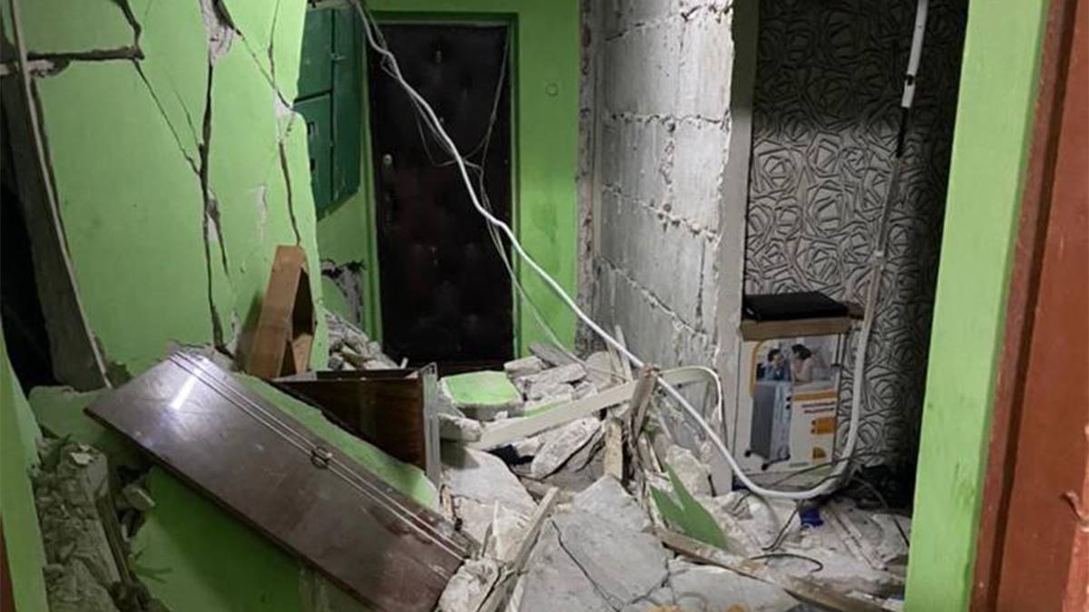 Появились кадры с места взрыва в жилом доме в Коломне