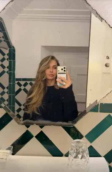 Вера Брежнева с младшей дочерью отдыхает в Португалии Брежнева, БрежневаВера, Киперманом, которая, отдыхает, Португалии, КиперманВера, дочери, БрежневаФото, Меладзе, замуж, продюсера, начали, Константина, слухам, тайно, вышла, 44летняя, спустя, развелась