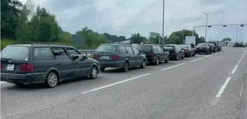 В ответ на требование Варшавы открыть границу для их фур, Россия прикрыла польский "бензиновый" бизнес