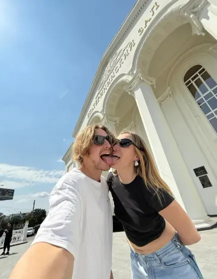 Марию Миногарову раскритиковали за то, что она отчитала домработницу Миногарова, Марии, свадьбы, Мария, чтобы, модель, испортила, сторис, пришлось, Миногаровой, потому, говорит, перьями, абсолютно, рассказала, Александр, вышла, клининга, поддержали, подписчики