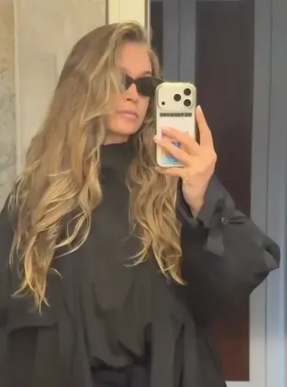 Вера Брежнева с младшей дочерью отдыхает в Португалии Брежнева, БрежневаВера, Киперманом, которая, отдыхает, Португалии, КиперманВера, дочери, БрежневаФото, Меладзе, замуж, продюсера, начали, Константина, слухам, тайно, вышла, 44летняя, спустя, развелась