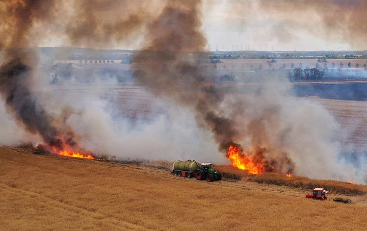 ТАЙНОЕ ОРУЖИЕ РУССКОЙ ПОБЕДЫ: КТО ВЗРЫВАЕТ ЭЛЕВАТОРЫ ВО ФРАНЦИИ геополитика