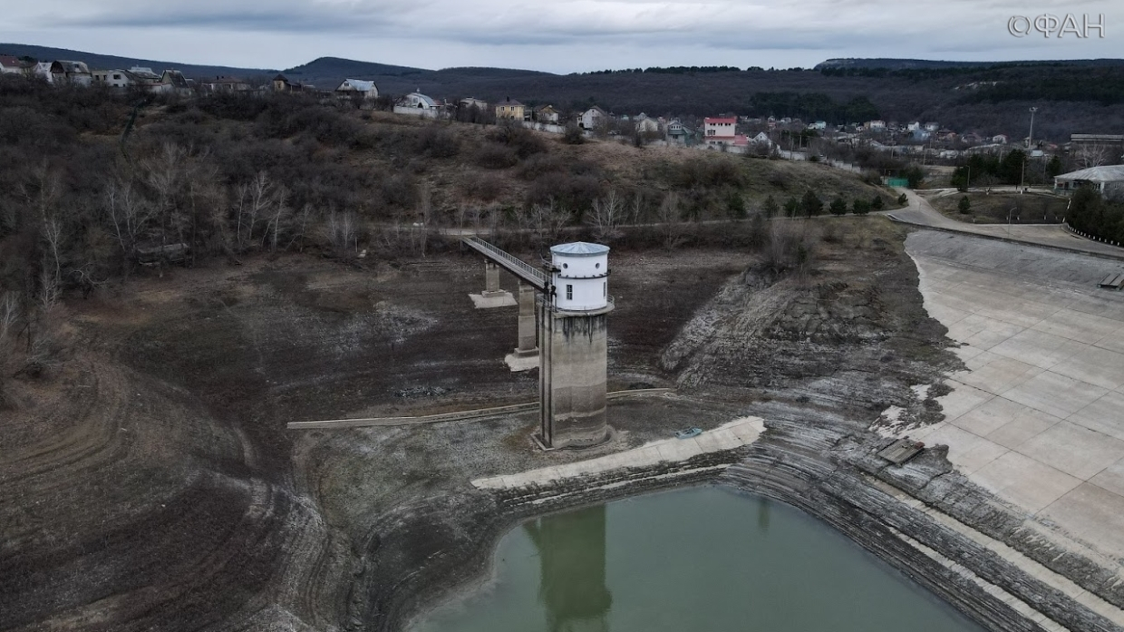 Воды в Симферопольском водохранилище в Крыму практически не осталось