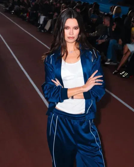 Анастасия Решетова (с новой стрижкой), Елена Перминова, Карина Истомина, Катя IOWA посетили показ 