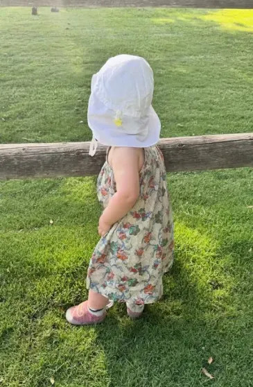 Лили Коллинз опубликовала редкие семейные фото с дочерью и мужем Коллинз, Чарли, актриса, ребёнка, соцсетях, проводит, время, мужем, режиссёром, Макдауэллом, ТувеЛили, платье, дочерью, горячих, источников, Дантон, стала, штате, КолорадоЛили, МакдауэллВ