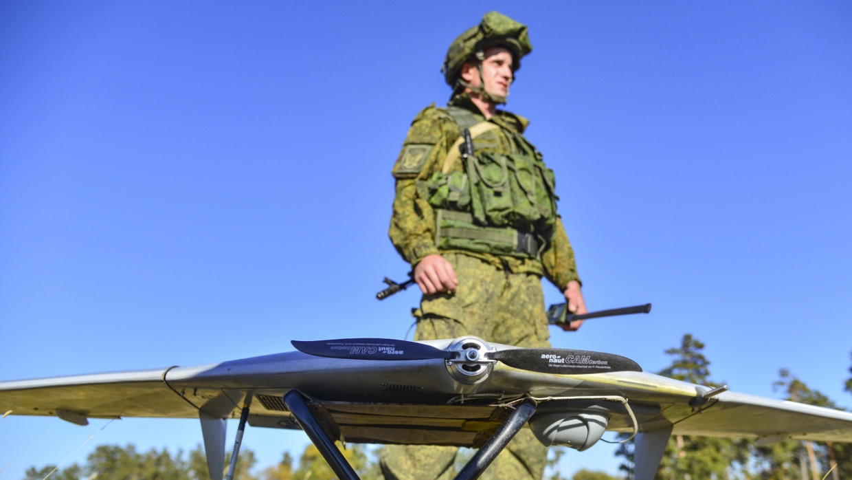 Российские военные ликвидировали цели при помощи дрона «Ласточка» на учениях «Запад-2021» Российские военные ликвидировали цели при помощи дрона «Ласточка» на учениях «Запад-2021» Армия