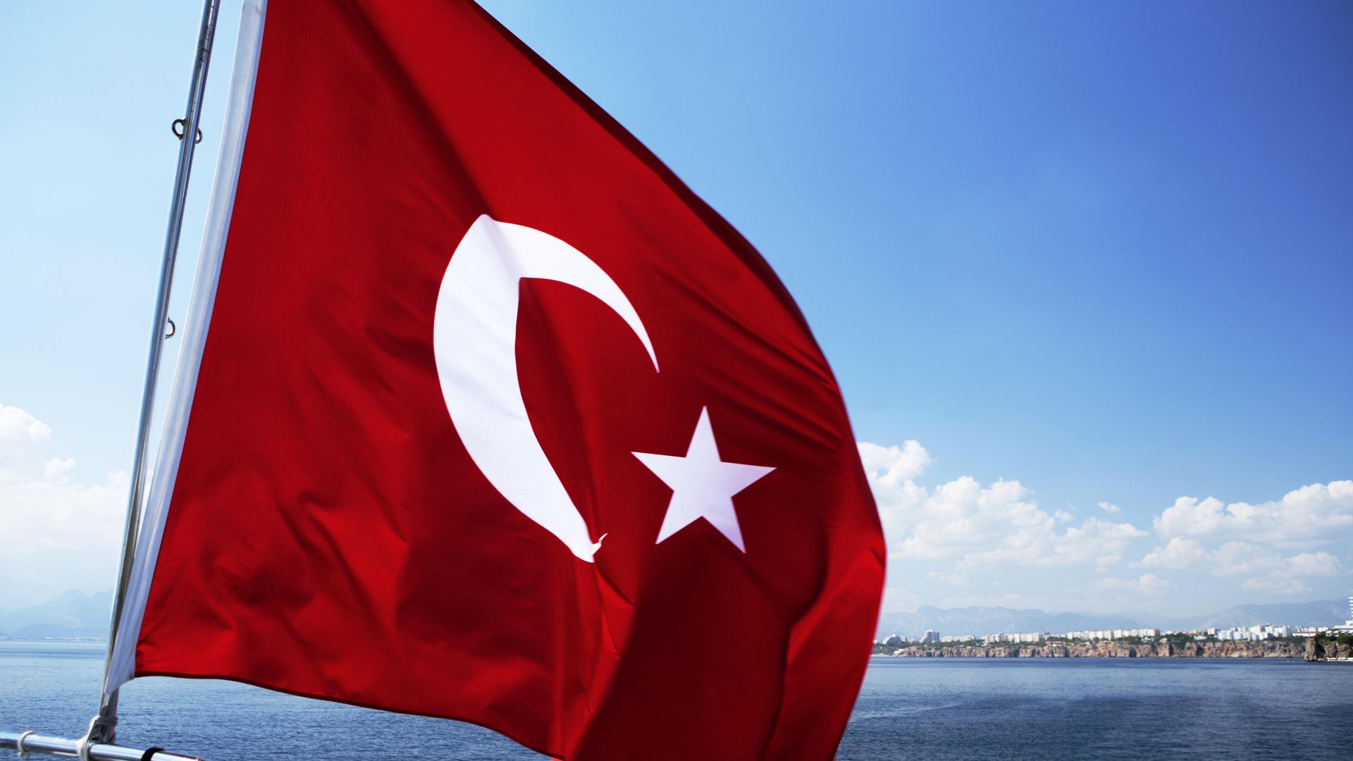 Партия Vatan инициировали кампанию по выходу Турции из НАТО