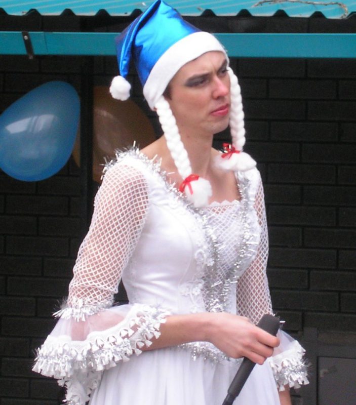 25 фото необычных снегурочек, от которых у вас появится новогоднее настроение 