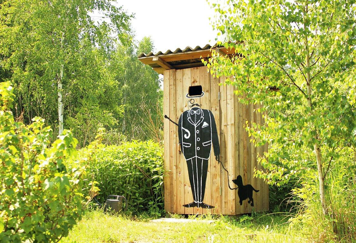 Уличный туалет для дачи: 57 невероятных построек, которые точно украсят участок для дома и дачи,идеи и вдохновение