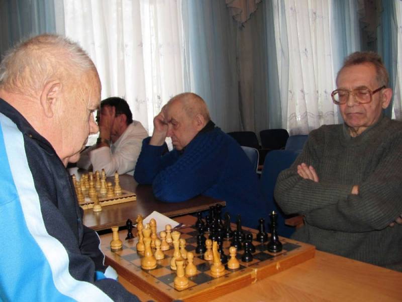 Хотите приработок к пенсии? Тогда мы идём к вам!