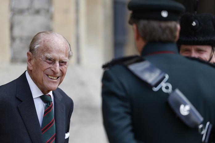 Пока остается в больнице: Букингемский дворец подтвердил, что у принца Филиппа — инфекция