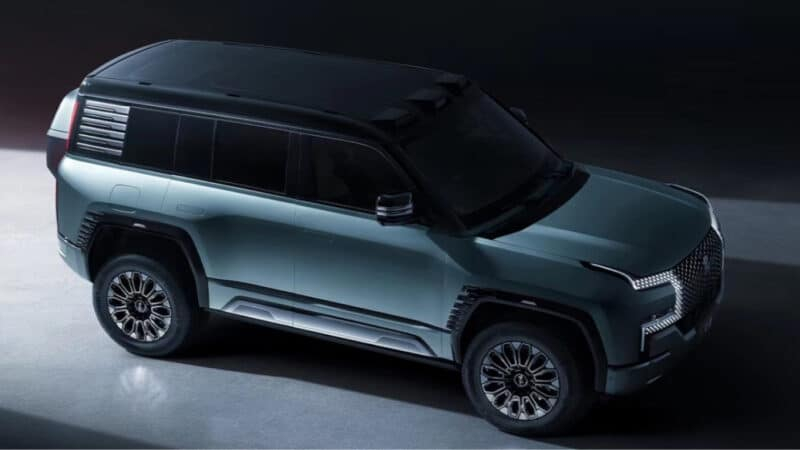 Обнародованы размеры BYD YangWang U8. Он на 502 мм длиннее, чем G-класс