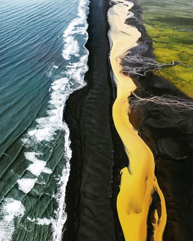Потрясающие снимки Исландии, сделанные с высоты птичьего полёта Исландия,с высоты птичьего полета,тревел-фото