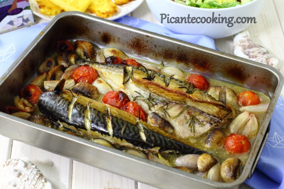 Mackerel with wine and tomatoes1