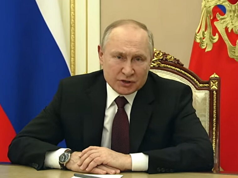 «Берите власть в свои руки!»: Путин обратился к военным Украины, назвав режим в Киеве “шайкой наркоманов” (ВИДЕО)