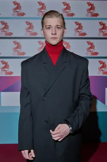 Виктория Исакова, Любовь Аксенова с мужем, Нелли Уварова, Светлана Бондарчук и Максим Матвеев посетили ММКФ-2026 Германика, красную, фильмов, посетили, Павел, дорожку, Премьерные, некоторых, звёзд, кинофестиваляМосковский, международный, пройдёт, кинофестиваль, раскритиковали, апреля, основном, конкурсе, участвуют, наряды, родила