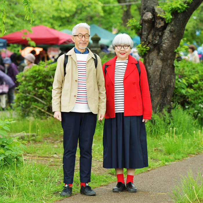 Японская пожилая пара в стиле familly look Японская пожилая пара в стиле familly look иода
