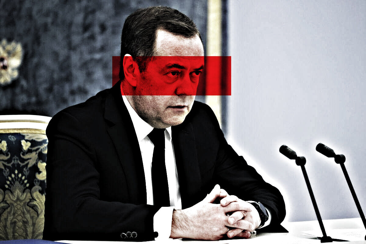 На глазах у всех Медведев назвал Шольца ливерной колбасой, канцлер в ярости - разбираемся