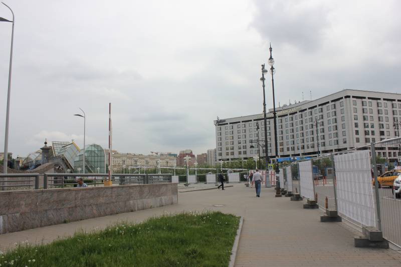 Репортаж Колорадского Таракана. Я и ваша Москва Репортаж Колорадского Таракана. Я и ваша Москва россия,украина