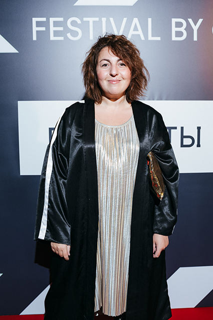 Светлана Устинова, Равшана Куркова, Максим Виторган и другие на премьере "Паразитов" в Москве Светлана Устинова, Равшана Куркова, Максим Виторган и другие на премьере "Паразитов" в Москве Светская жизнь