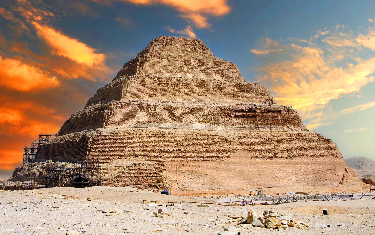 Пять столетий, последовавших за объединением Египта около 3100 г. до н.э. – первые три династии – были решающими в развитии египетского государства.-4