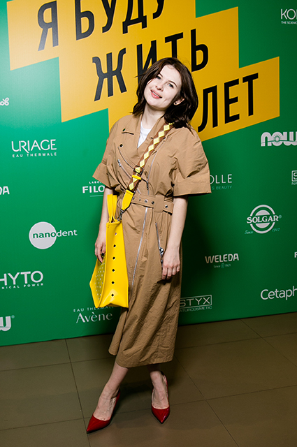 Бьюти-дайджест: от Марго Робби в рекламе духов Chanel до нового магазина Sephora Новости красоты,Ябудужить100лет