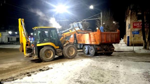 В ночь на 24 января в Рязани тротуары обработают от гололёда
