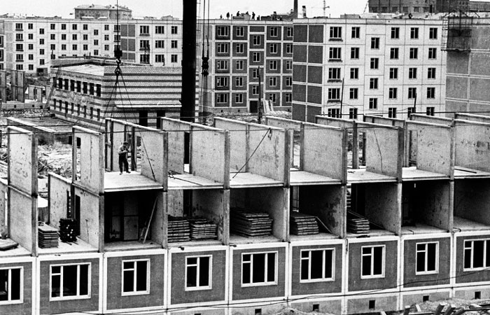 Какие эксперименты советские архитекторы проводили над типовыми домами домов, чтобы, Именно, которые, сооружение, поэтому, Например, очень, начали, данное, данный, строительстве, достаточно, архитекторы, панельных, такого, строить, нужно, граждан, этаже